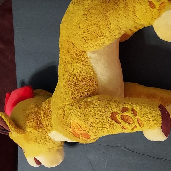 Simba Lion King Stuffed Animal. 13 in.Wx14in.H.GUC. - Picture 1 of 7